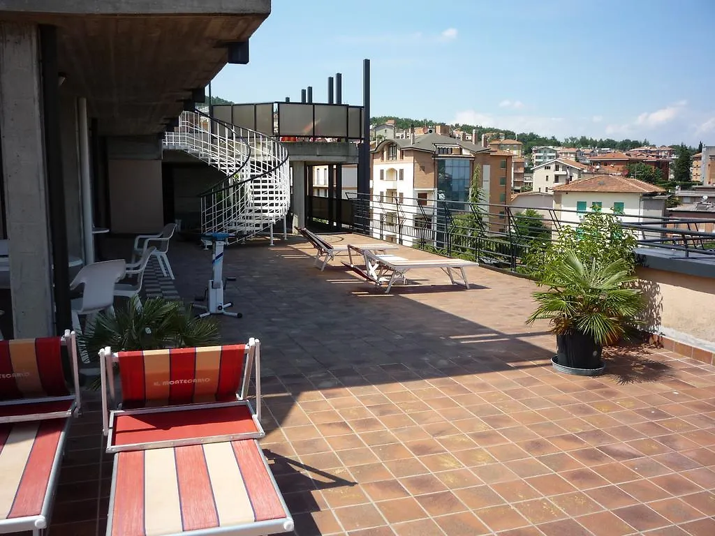 קיאנצ'נו טרמה Hotel Montecarlo 3*, קיאנצ'נו טרמה