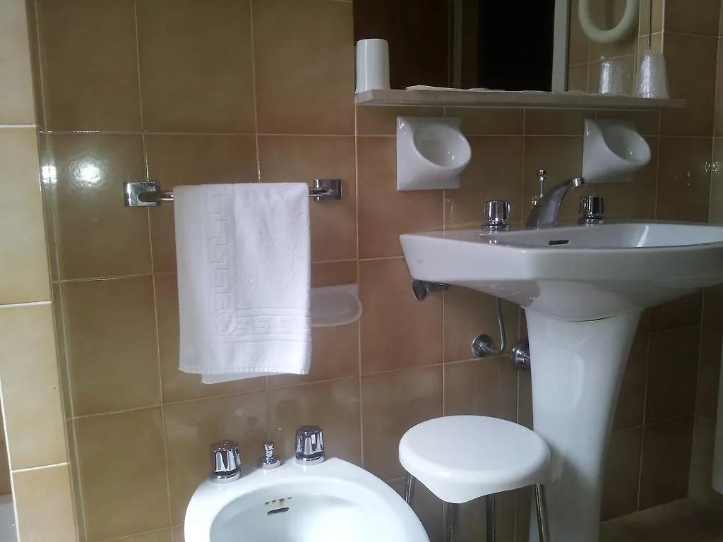 קיאנצ'נו טרמה Hotel Montecarlo